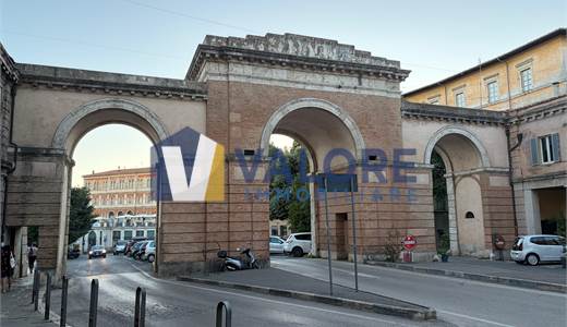 PERUGIA - CORSO CAVOUR - APPARTAMENTO RISTRUTTURATO